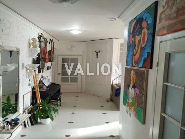 Продаж 3-кімнатної квартири по вул. Велика Васильківська, 134, Голосіївський район, м. Київ