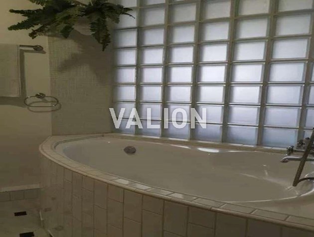 Продаж 3-кімнатної квартири по вул. Велика Васильківська, 134, Голосіївський район, м. Київ