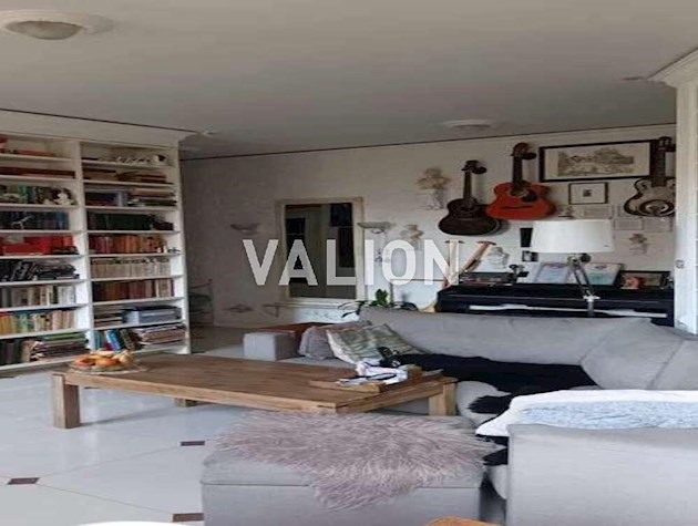 Продаж 3-кімнатної квартири по вул. Велика Васильківська, 134, Голосіївський район, м. Київ