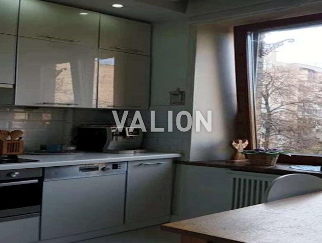 Продаж 3-кімнатної квартири по вул. Велика Васильківська, 134, Голосіївський район, м. Київ