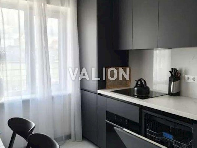 Продажа 2к.кв. с евроремонтом метро Минская 2 мин. Оболонский просп.