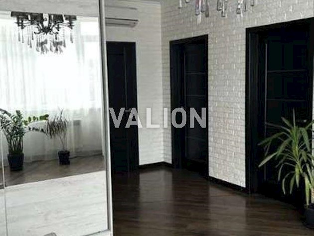 Продаж 2-к квартири вул. Кондратюка 3