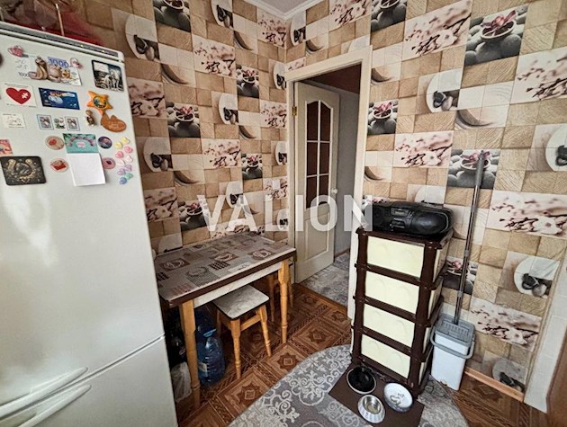 Продается двухкомнатная квартира, улица Добрый путь, 5, метро Голосеевская