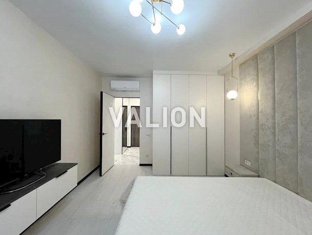 Продаж 1-к. квартири, ЖК Нова Англія, Голосіївський р-йон, вул. Максимовича 28Д