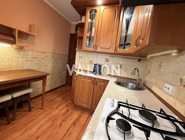 Продаж 3-к квартири вул. Райдужна, 3б