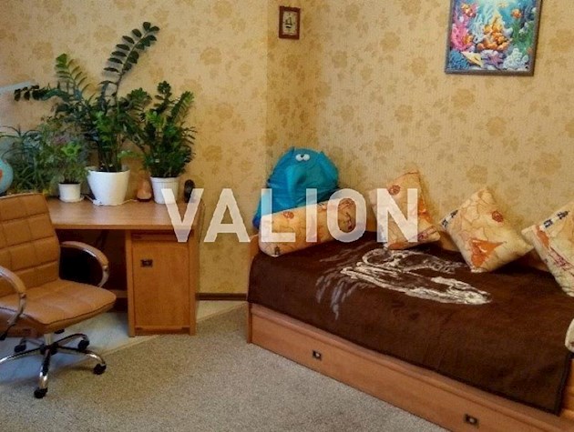 Продаж 2-к квартири Харківське шосе 152