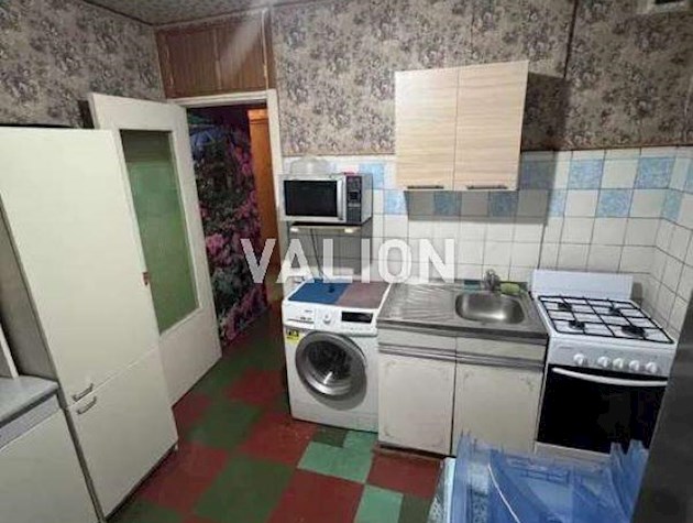 Продаж 2-к квартири вул. Кіото 13