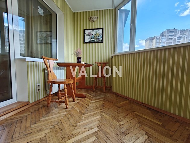 Продається 3-кімнатна квартира 77 м² по вулиці Анни Ахматової 6, Позняки