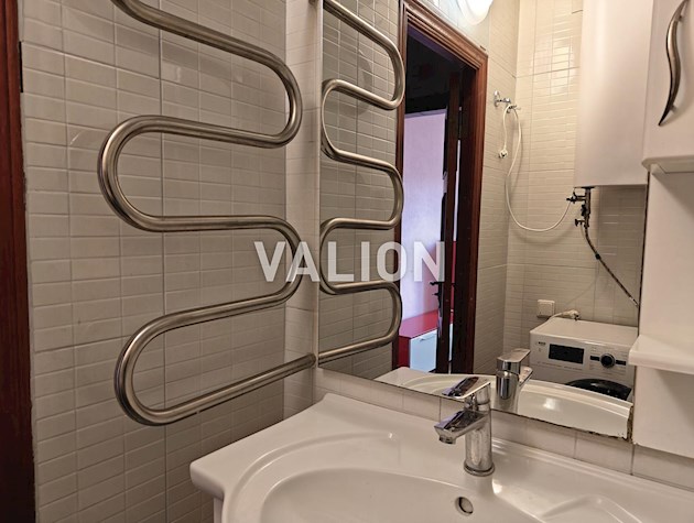 Продається 3-кімнатна квартира 77 м² по вулиці Анни Ахматової 6, Позняки