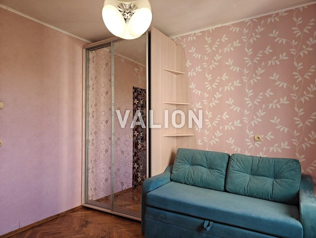 Продається 3-кімнатна квартира 77 м² по вулиці Анни Ахматової 6, Позняки