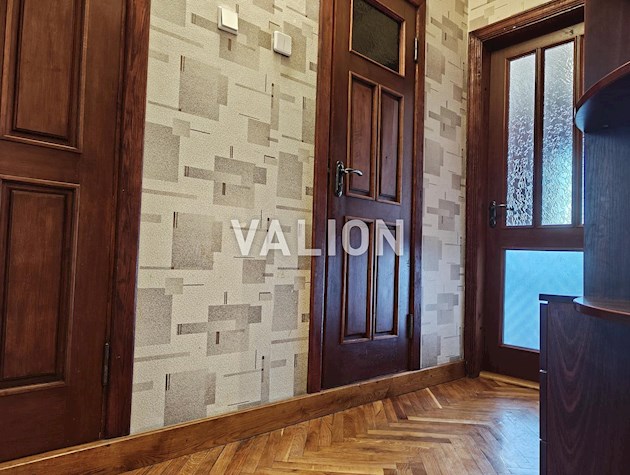 Продається 3-кімнатна квартира 77 м² по вулиці Анни Ахматової 6, Позняки