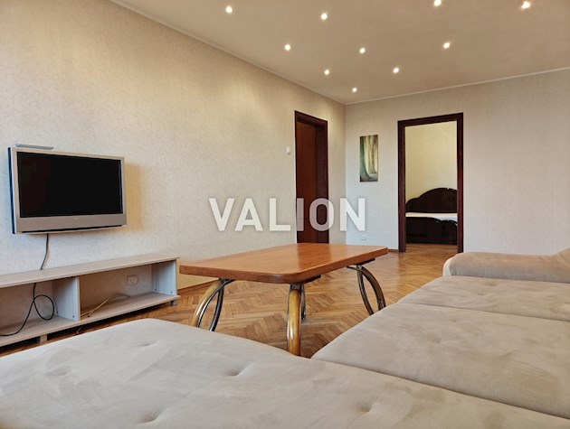 Продається 3-кімнатна квартира 77 м² по вулиці Анни Ахматової 6, Позняки