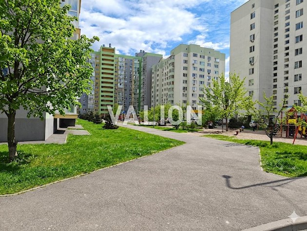 Продаж 2-кімнатна квартира 73 м2, вул. Вінграновського 2, ЖК Вудсторія