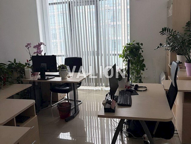 Продажа 1-к квартиры ЖК RIVERSTONE ул. Трускавецкая 8, Осокорки.
