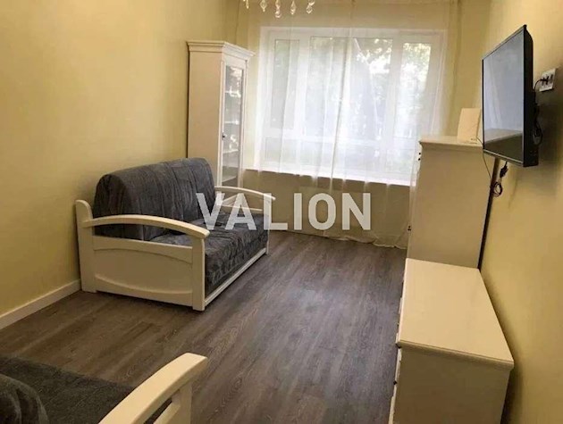 Продаж 1-к квартири вул. Шолуденкo 1а