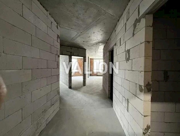 Продажа 2-к квартира ул. Причальная 1/5
