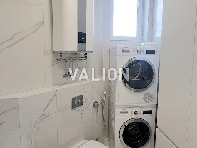 Продажа 2к квартиры 78.7 м2 на ул. Иоанна Павла II 11, Печерский район, Правый берег.