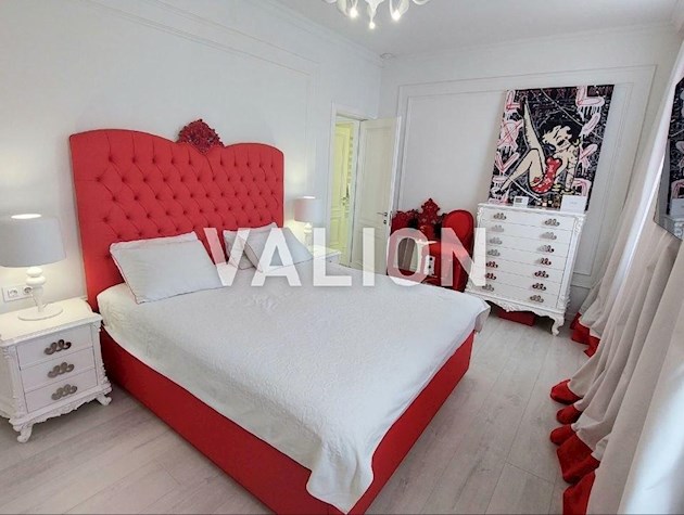 Продажа 2к квартиры 78.7 м2 на ул. Иоанна Павла II 11, Печерский район, Правый берег.