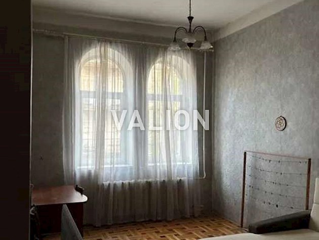 Продажа 4-комнатной квартиры ул. Волошская 37а