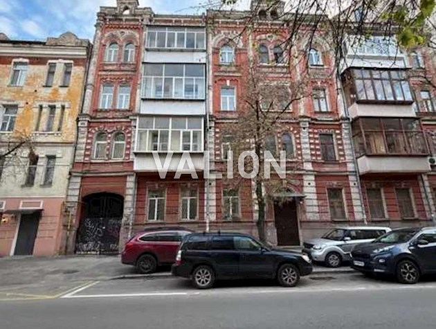 Продажа 4-комнатной квартиры ул. Волошская 37а
