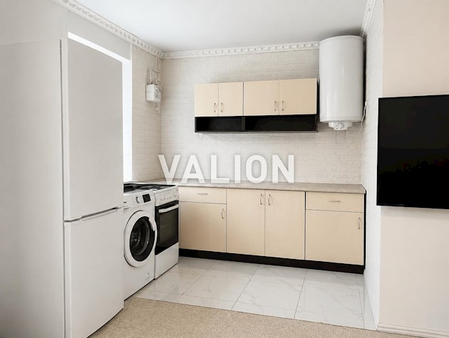 Продажа 2к квартиры по адресу ул. Виктора Ярмолы, 38а (метро Политехнический институт)