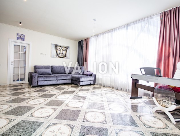 Продажа двухуровневой 3-к квартири в ЖК ROYAL HOUSE