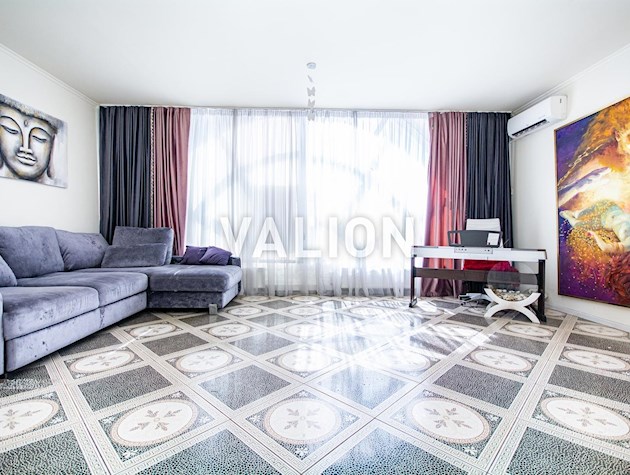 Продажа двухуровневой 3-к квартири в ЖК ROYAL HOUSE