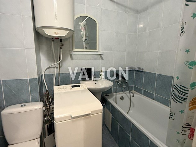Продам 1 комнатную квартиру 28 м2, проспект Соборности 13а, Соцгород Дарницкий район.