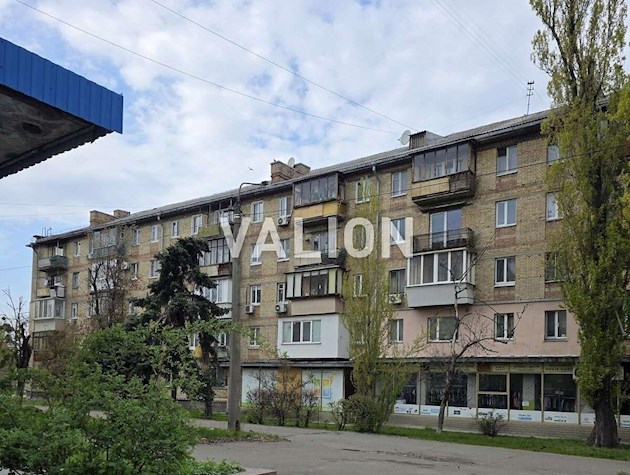 Продаж 2-к квартири просп. Леоніда Каденюка 9