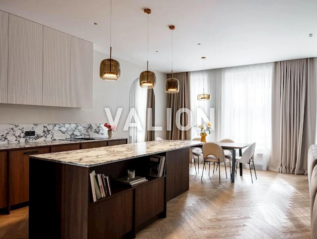 Продам 3 кімнатну квартиру з ремонтом в ЖК Ярославів градвул. Бульварно -Кудрявская 17