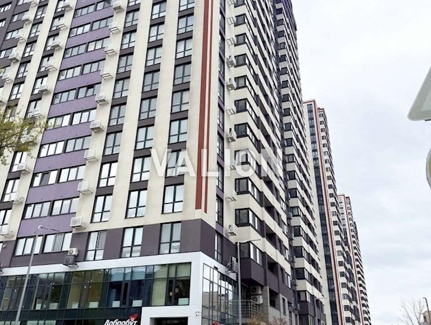 Продаж 2-к квартири просп. Повітряних Сил 56г