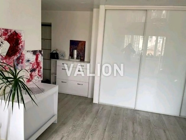 Продаж 2К квартири по вулиці Харківське шосе 9, Дарницька площа, Дніпровський район, Дарниця