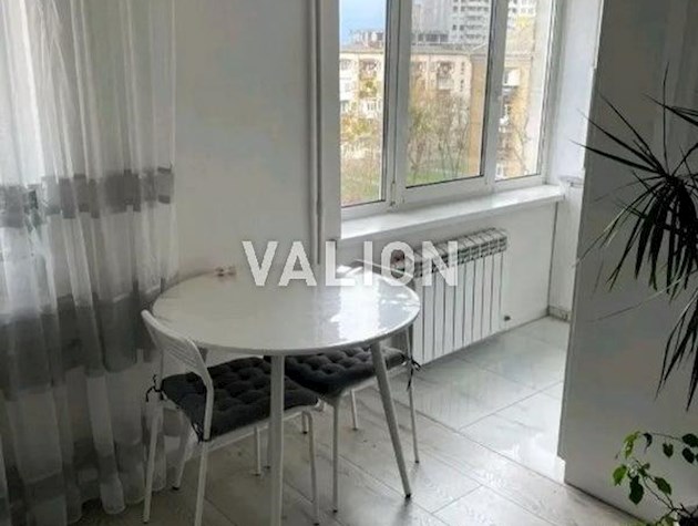Продаж 2К квартири по вулиці Харківське шосе 9, Дарницька площа, Дніпровський район, Дарниця