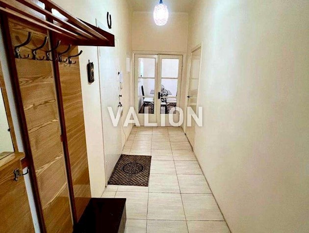 Продаж 2-к квартири 54 м² сталінка. газ. вул.Лондонска, 10.