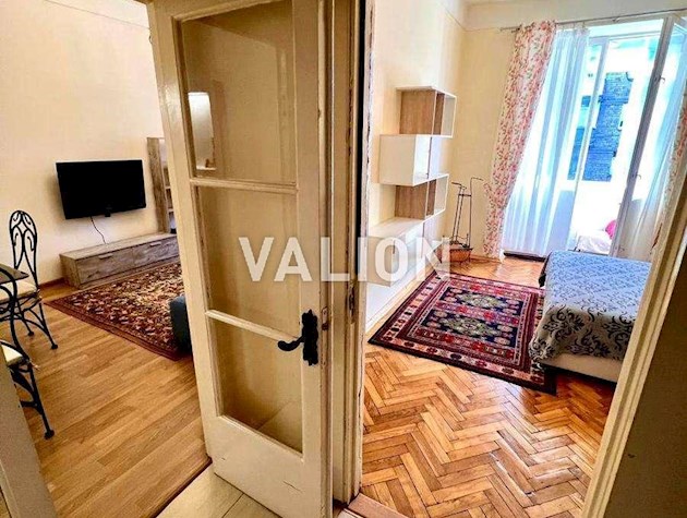 Продаж 2-к квартири 54 м² сталінка. газ. вул.Лондонска, 10.