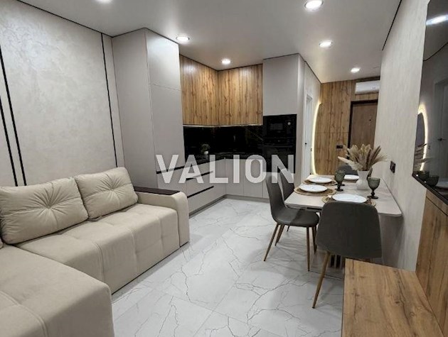 Продаж 1к квартири в ЖК Варшавський-3, Олександра Олеся 27