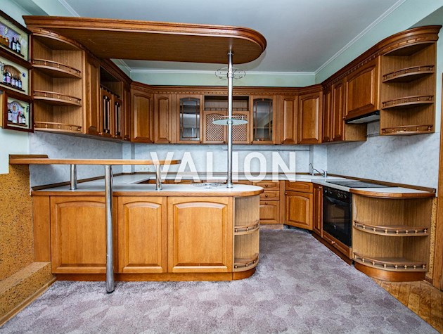 Продажа 4-комнатной 2-уровневой квартиры ул. Герцена 17/25, Шевченковский район, центр.