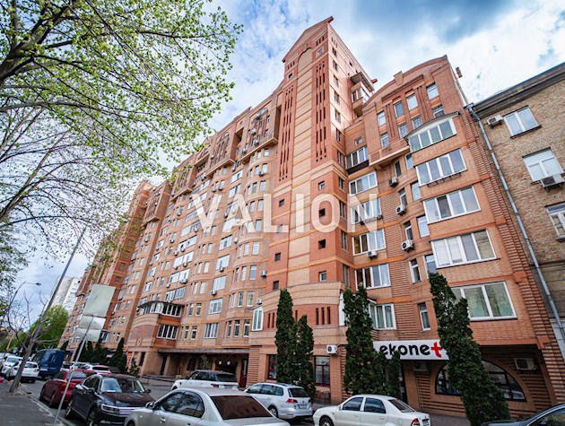 Продаж 4-кімнатної 2-рівневої квартири вул. Герцена 17/25, Шевченківський район, центр.