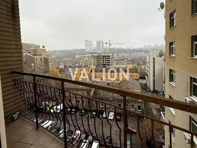Продам 4-кімн.140м2 вул. Антоновича 72