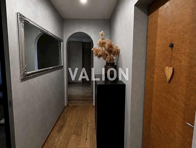 Продаж 3-кімнатної квартири на бульв.Руденка Миколи (Кільцова), 22