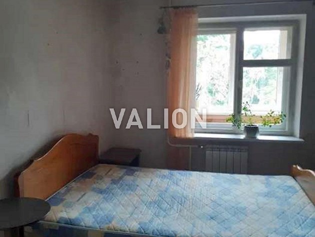 Продається чудова затишна 2к квартира по Горіхуватському шляху 11
