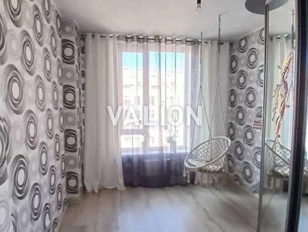 Продаж 3-к квартири вул. Регенераторна 4