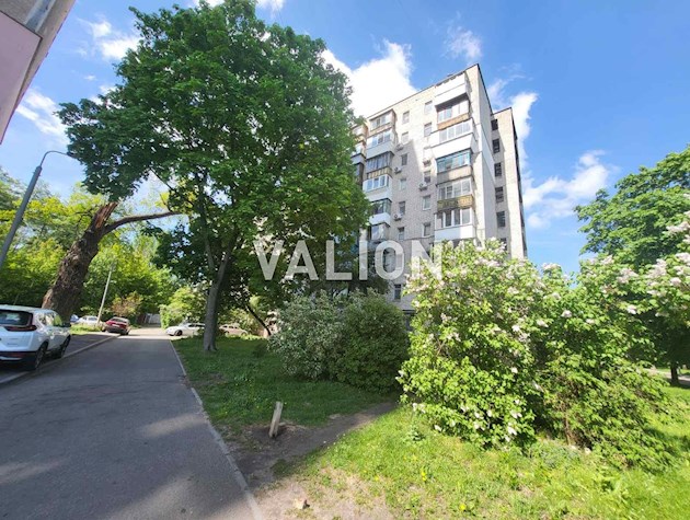 Продажа 1- ой квартиры 30м2. район Ветряные горы, Байды-Вишневецкого 3( бывшая Осиповского 3)