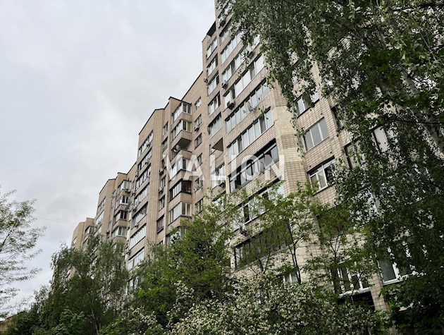 Продажа 3к квартиры по адресу ул. Олеся Гончара, 62 в Шевченковском районе