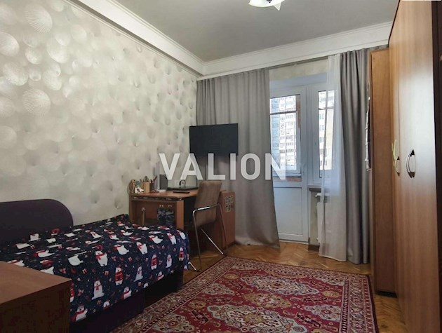 Продаж 3х кімнатної квартири вул.Тростянецька, 8в