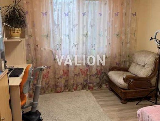 Продаж 3-к квартири вул. Зболбунівська 11