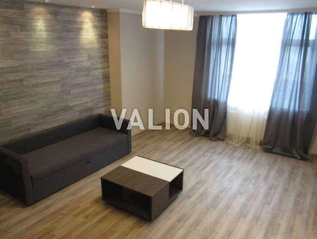 Продажа 2-к квартиры ул. Анны Ахматовой 22