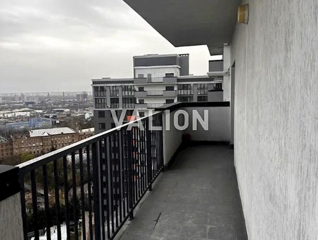 Продам 2-уровневый пентхаус в новом доме ул.Загоровская 25 ЖК Баггоутовский