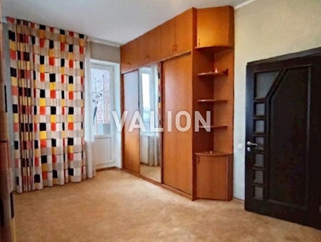 Продажа 4-комнатной квартиры ул. Срибнокильская 14а