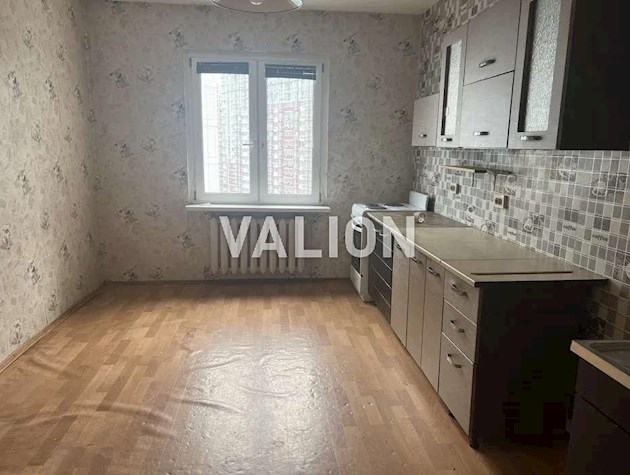 Продажа 1-к квартиры ул. Драгоманова 1л